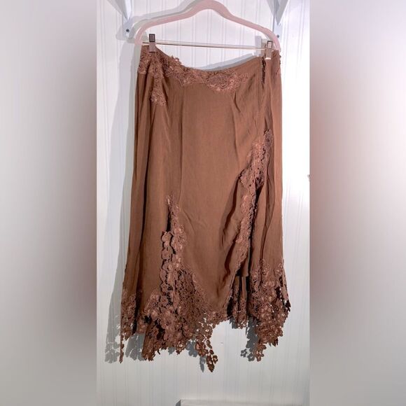 NWT Acne Studios Lightweight georgette fabric with floral embroidery Size 12(42) - Picture 2 of 12